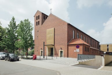 St. Elisabeth | Schul-Turnhalle