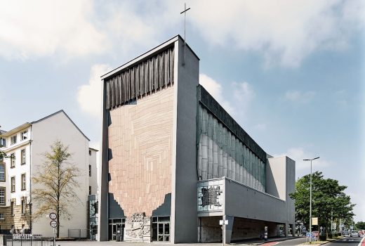 Liebfrauenkirche | Kulturkirche „Stiftung Brennender Dornbusch“