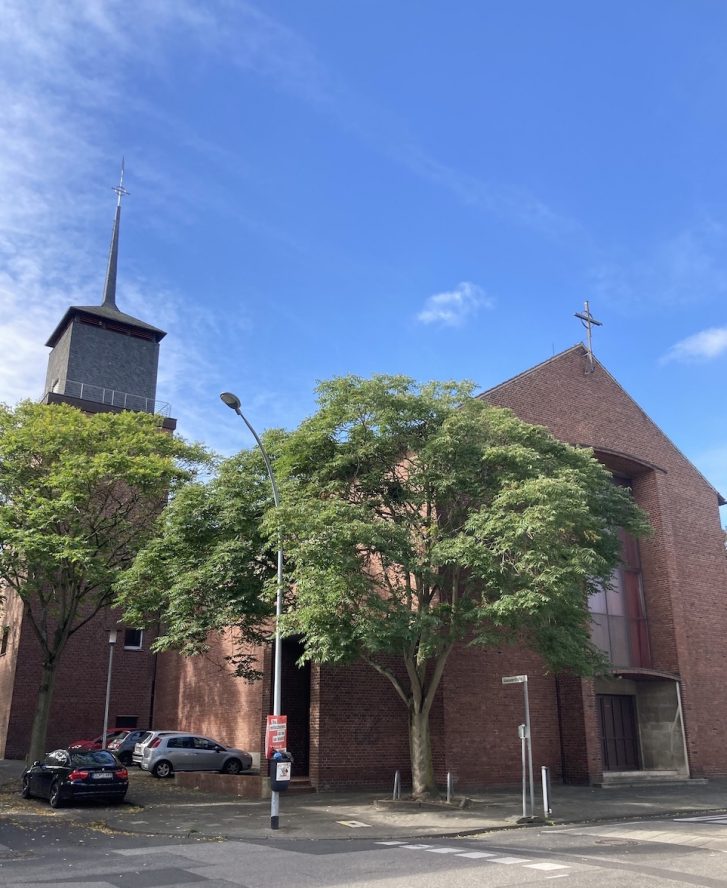 September 2020: Wanderausstellung „Fluch und Segen. Kirchengebäude im Wandel”