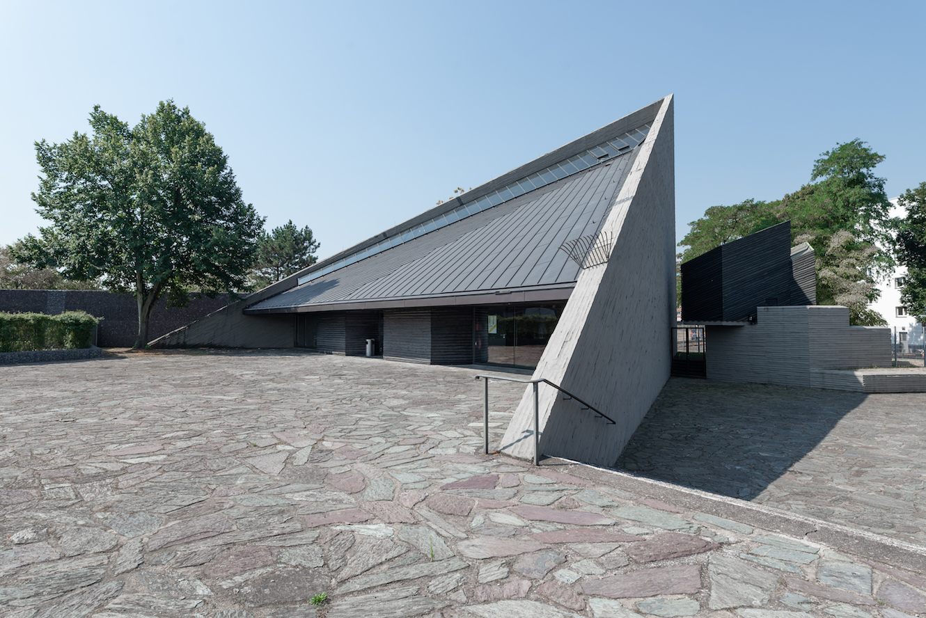 Auferstehungskirche | Begegnungs- und Veranstaltungsraum, Seniorenwohn- und pflegeeinrichtung